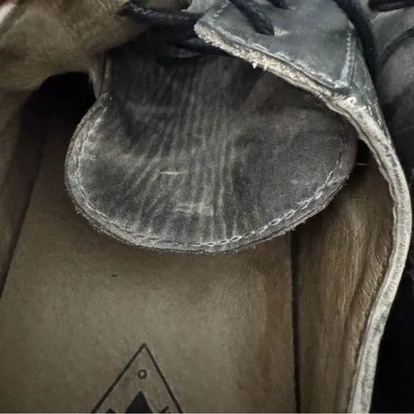 John Fluevog Grant Leather Derby Shoes Washed Black Distressed Finish Size 11 - Picture 12 of 15